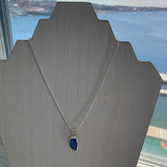 Genuine seaglass rare blue piece sterling - Picture 5 of 7